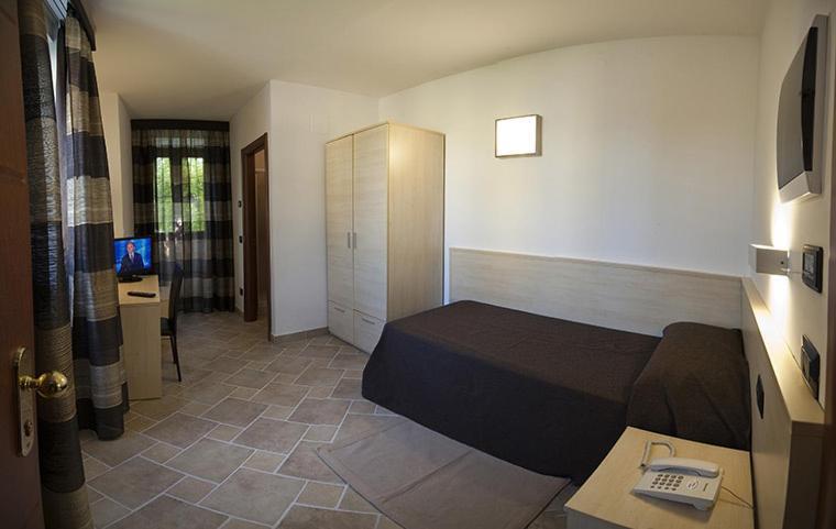 Villa Giovina Pratola Peligna Номер фото